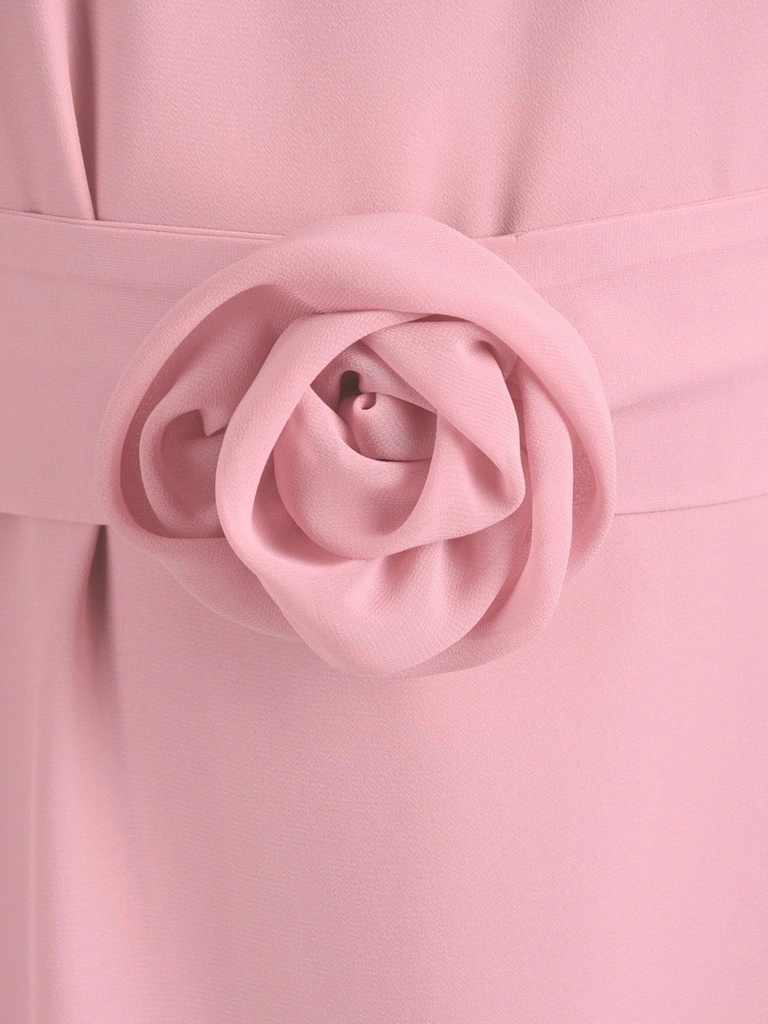 Rozkloszowana sukienka maxi w odcieniu brudnego różu – elegancki fason z rękawem 3/4 wysmuklający talię 41269