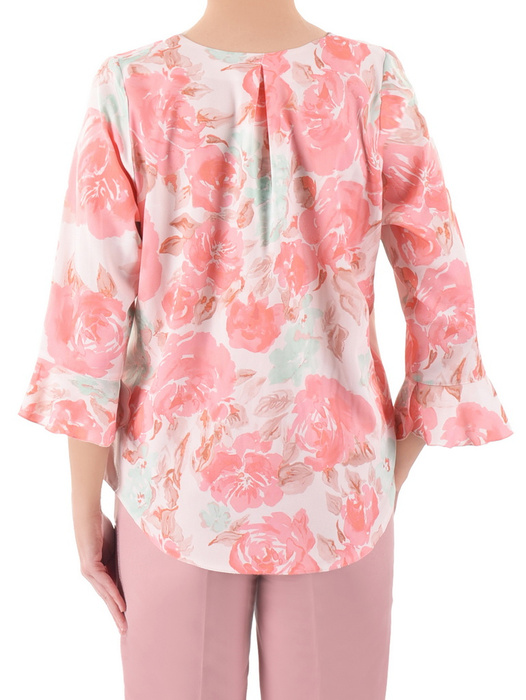 Bluzka damska w kwiaty z dekoltem w serek – elegancka stylizacja na lato 39948