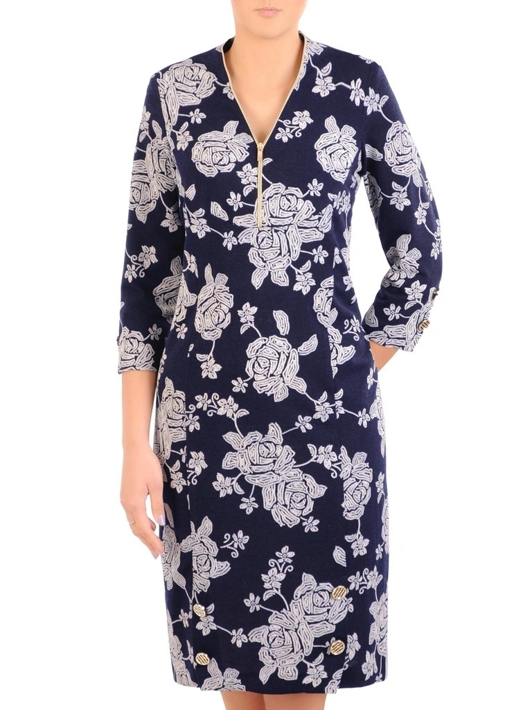 Elegancka sukienka midi w kwiaty o prostym kroju – stylowy zamek przy dekolcie i guziki 31010