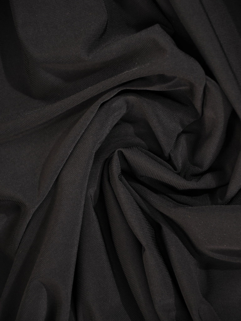 Czarna trapezowa sukienka z kopertowym dekoltem – swobodny rękaw kimono i wysmuklająca linia 32281