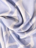 Elegancka bluzka wizytowa z wiskozy w modny print – prosty fason z kobiecym wiązaniem w pasie 41953