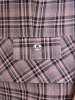 Elegancka sukienka midi w kratkę brudny róż – prosty fason z baskinką i rękawem 3/4 33887