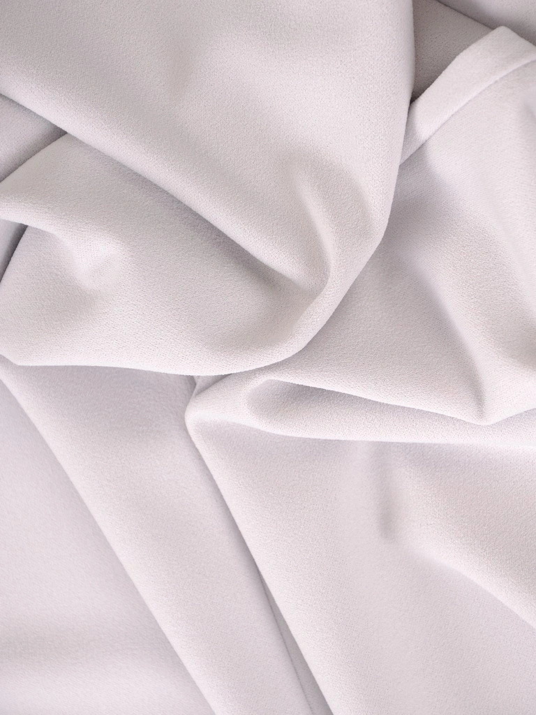Elegancki kostium damski ze spodniami w różową pepitkę – trapezowy fason tuszujący biodra 37469