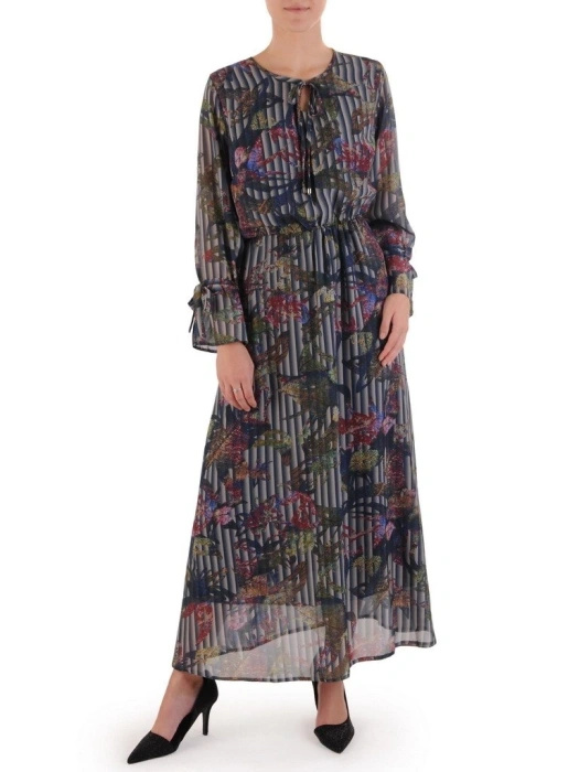 Elegancka sukienka rozkloszowana maxi w jesienny wzór – kobiecy fason podkreślający talię 17597