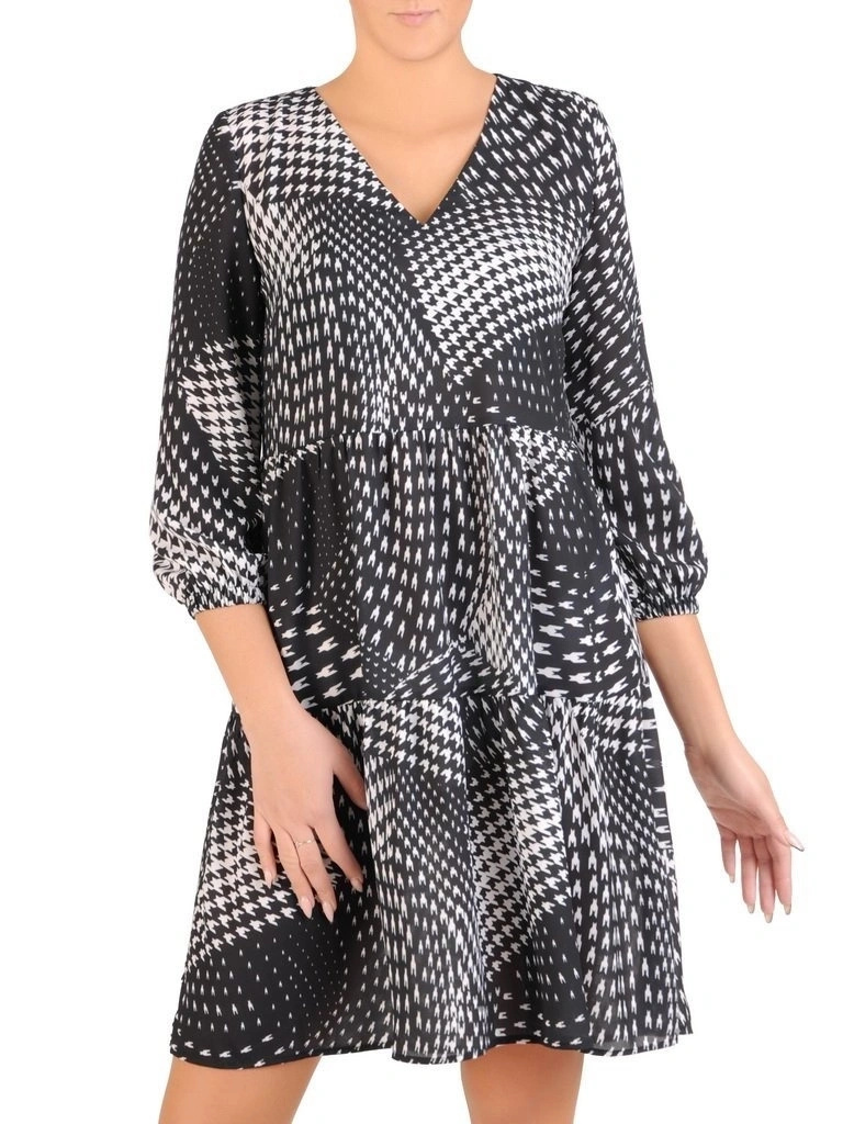 Elegancka sukienka trapezowa midi w biały wzór – kobiecy krój z rękawem 3/4 27826