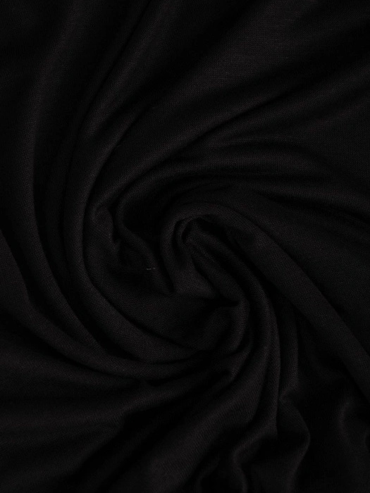 Elegancka bluzka wizytowa czarna z wycięciami – kobiecy fason z kwiatowym akcentem 16900