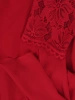 Czerwona sukienka wieczorowa na święta o prostym kroju – ozdobny dekolt z odpinaną broszką 17344