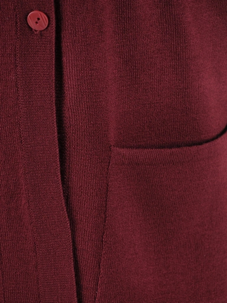 Bordowy sweter damski rozpinany o prostym kroju – elegancki model z kieszeniami i dekoltem w serek 38970