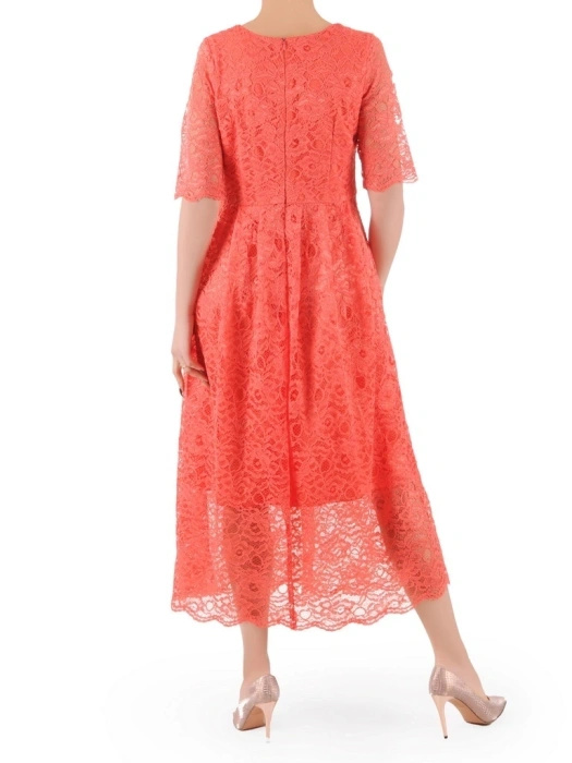Elegancka suknia wieczorowa rozkloszowana maxi koralowa – kobiecy krój z koronkową górą i plisami 37706
