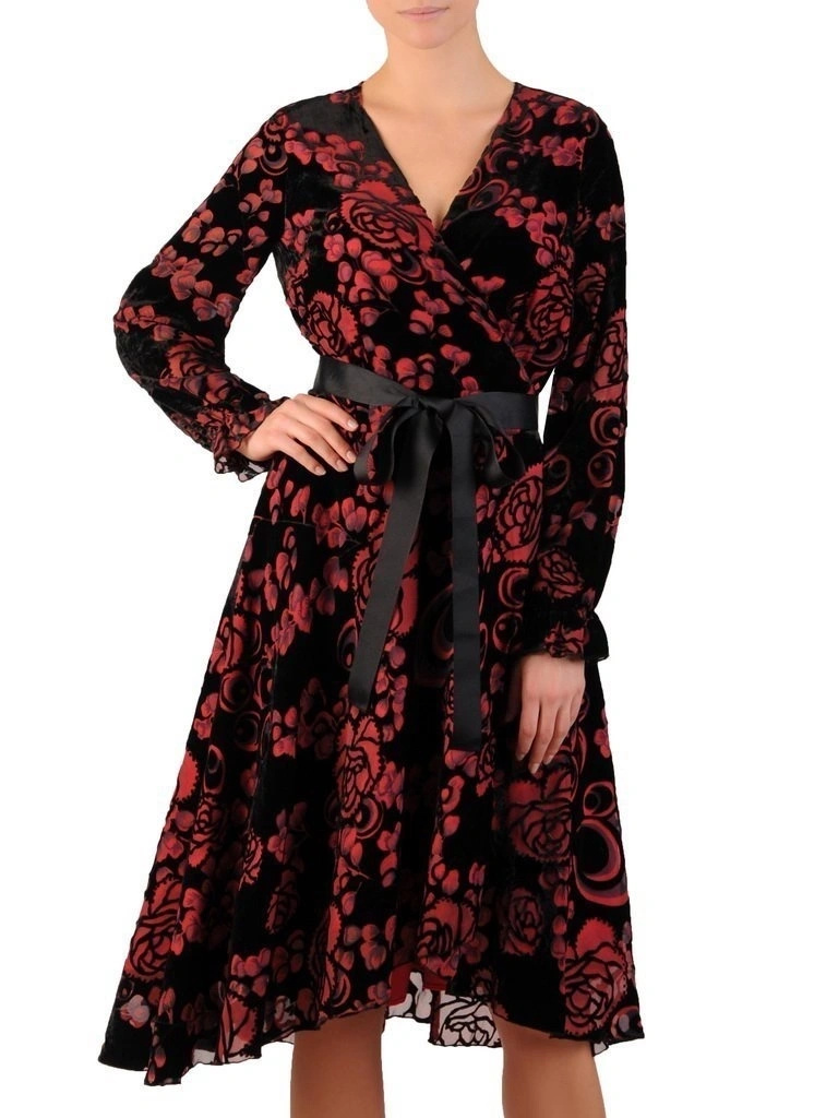 Elegancka sukienka jesienna midi rozkloszowana w kwiaty – stylowe rozcięcie i akcent w talii 24000