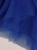 Elegancka chabrowa sukienka rozkloszowana na wesele – kobiecy fason pięknie modelujący sylwetkę 27467