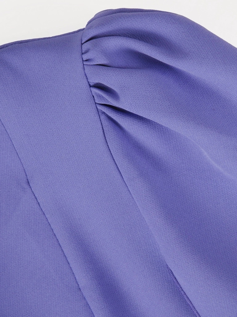 Elegancki fioletowy komplet damski ze spodniami – prosty fason z efektownym wiązaniem na wesele 39374