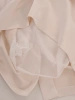 Kremowa sukienka midi na wesele i przyjęcia – prosty fason z dekoltem łódka optycznie wysmukla 14949