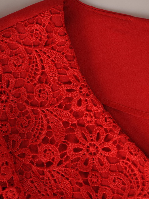Sukienka z baskinką, czerwona kreacja z koronki i tkaniny 19959.