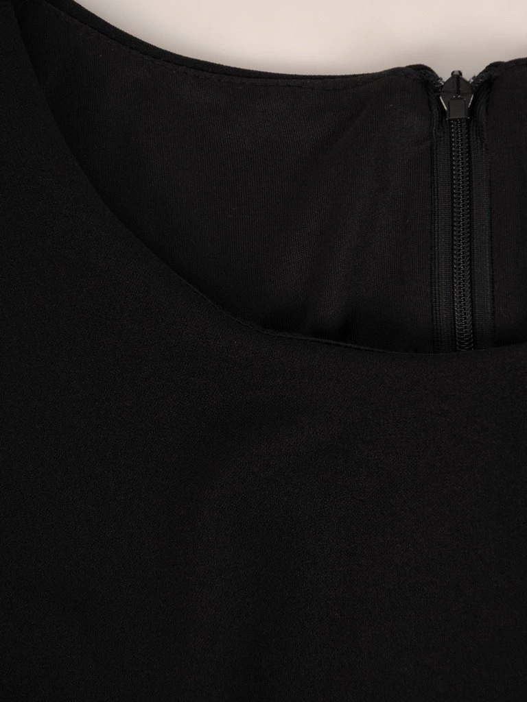 Elegancka sukienka trapezowa midi w zwierzęcy wzór – fason maskujący biodra z rękawem 3/4 27476