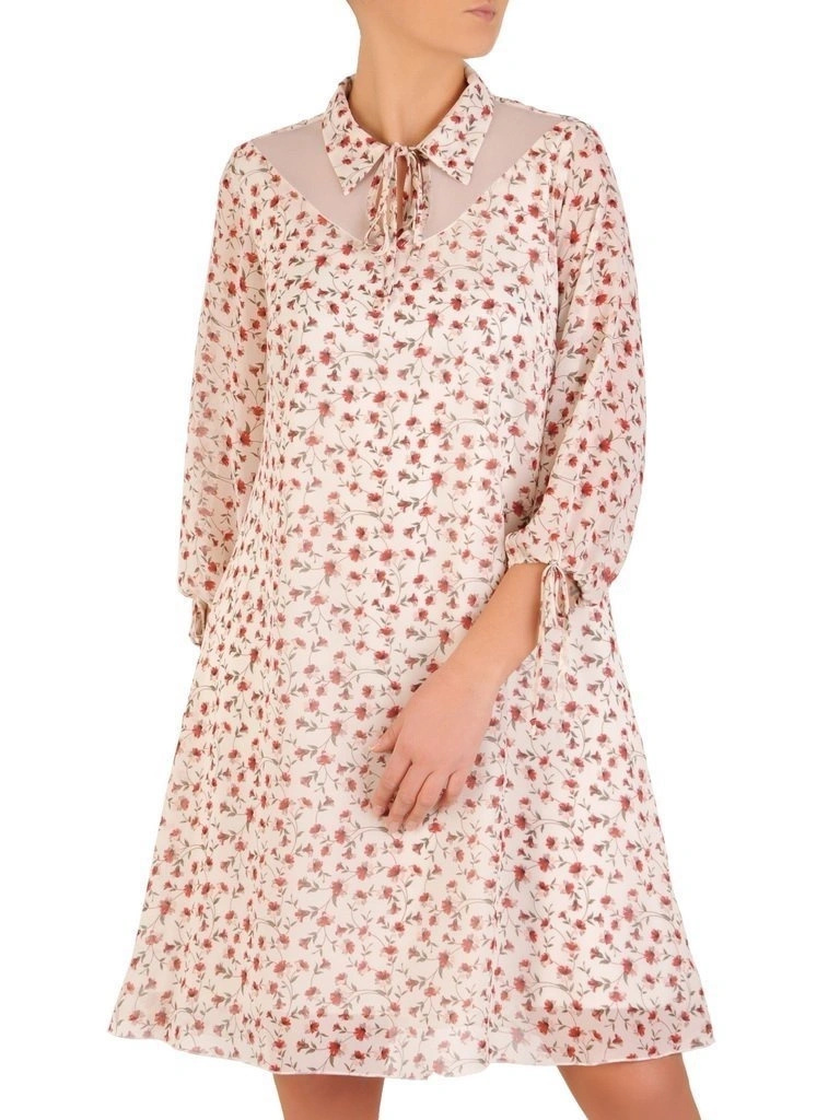 Elegancka sukienka trapezowa midi w kwiaty – swobodny krój maskujący biodra 28214