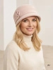 Kremowy kapelusz damski cloche z ociepleniem – elegancki model na jesień i zimę 42432