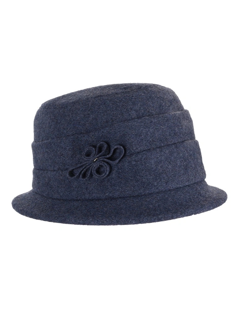 Elegancki kapelusz damski zimowy cloche – granatowe nakrycie głowy z ozdobną wstawką 42451