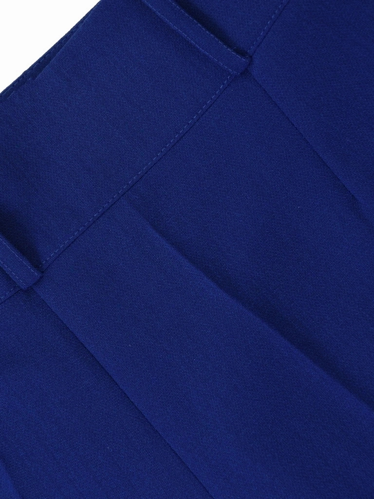 Modne spodnie damskie proste z kantem chabrowe – stylowy model wysmuklający sylwetkę 42315