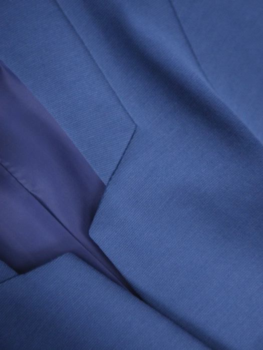 Elegancka marynarka damska do sukienki granatowa – prosty fason z kieszeniami na zamek 39619