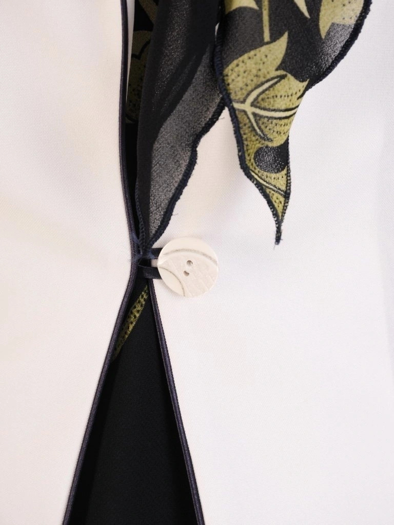 Wizytowy komplet damski z sukienką maxi w kwiaty – elegancki żakiet wysmuklający sylwetkę 29884