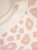 Ciepły sweter damski w motyw zwierzęcy na jesień – prosty fason ze wstawkami modelującymi sylwetkę 34828