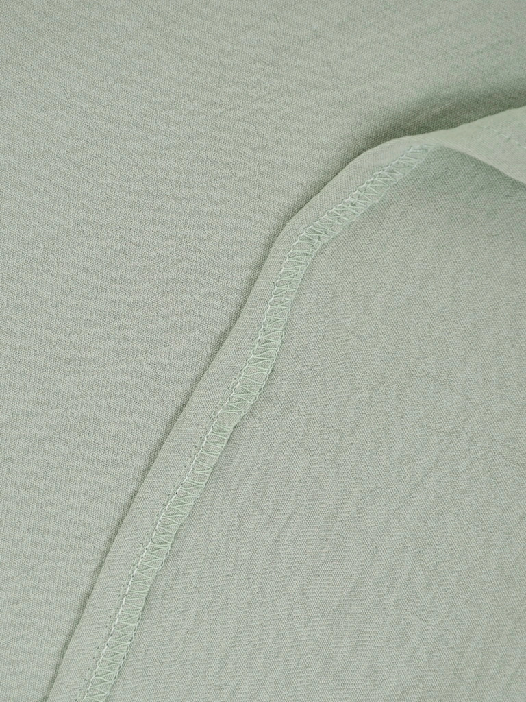 Wizytowy komplet damski ze spodniami na wesele – prosty krój z wiskozy z odpinanym kwiatem 40021
