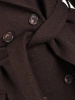 Brązowy płaszcz zimowy damski o klasycznym kroju – ocieplany fason z paskiem wysmuklającym sylwetkę 42240