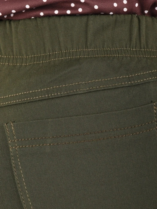 Klasyczne zielone spodnie 7/8 plus size z suwakami – dopasowany fason na lato z gumką 35153