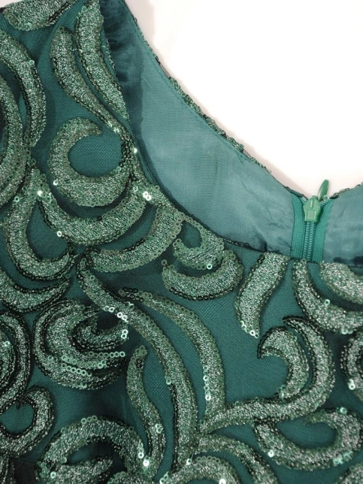 Butelkowa sukienka wieczorowa midi z koronką na święta – prosty krój z błyszczącymi cekinami 29806