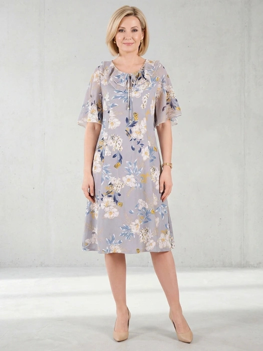 Elegancka szara sukienka w kwiaty midi – rozkloszowany krój z dekoracyjnym żabotem 35968