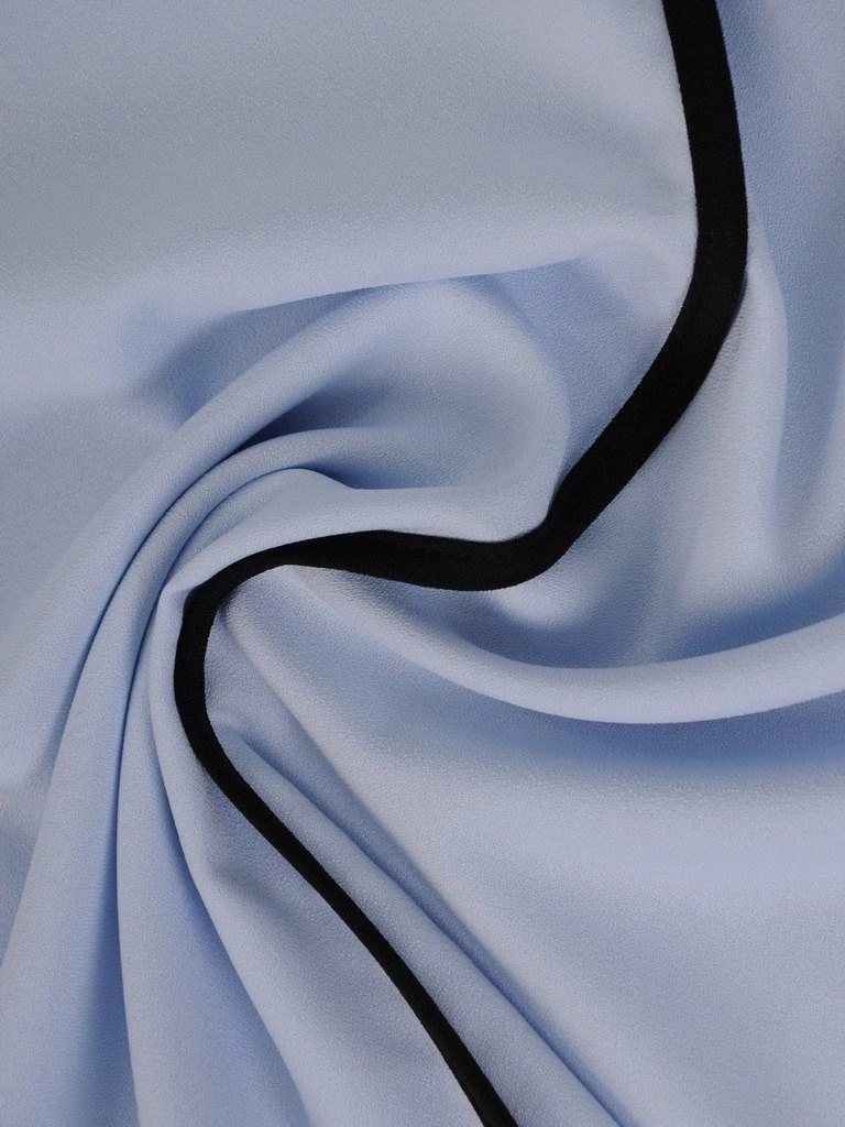 Elegancka wiskozowa bluzka damska z dekoltem V – prosty fason z lamówką doskonały pod żakiet 11747