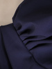 Granatowa sukienka maxi z asymetrycznymi rękawami 32043