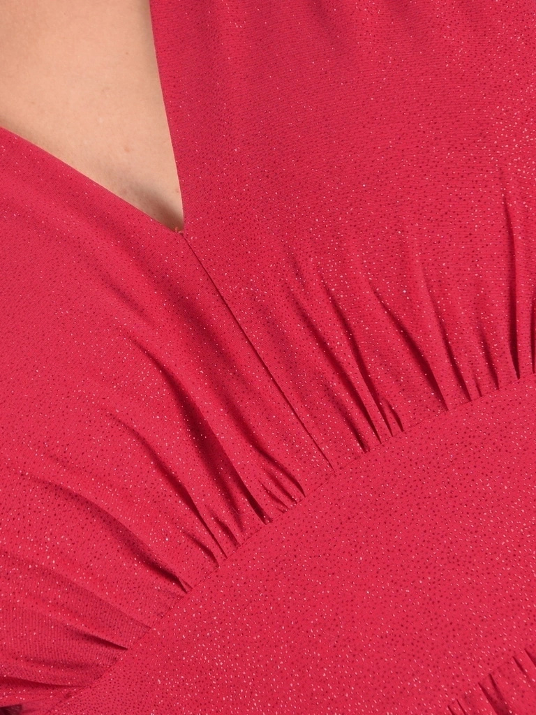 Czerwona sukienka rozkloszowana maxi na wesele i andrzejki – wysmuklający dekolt w serek i błysk 42506