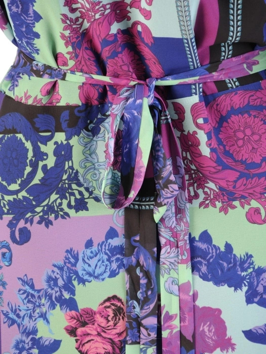 Elegancka wzorzysta sukienka maxi – kopertowy krój z wiązaniem podkreślającym talię 34541