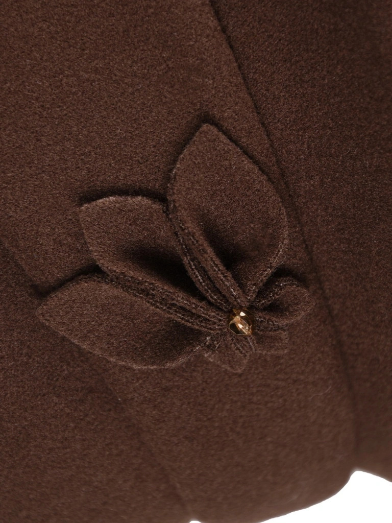 Elegancki kapelusz damski zimowy cloche – stylowe wywinięte rondo z ozdobną wstawką 42406