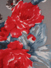 Prosta sukienka w kolorowe kwiaty, modna kreacja wyszczuplająca 16879