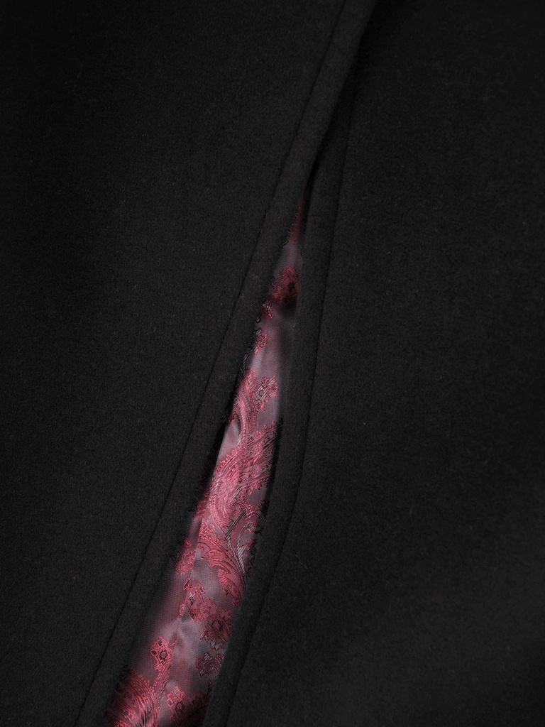 Elegancki czarny płaszcz zimowy damski o klasycznym kroju – zgrabnie podkreślający talię fason z kołnierzem 38797