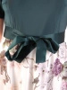Elegancka butelkowa sukienka maxi rozkloszowana w kwiaty – kobiecy fason modelujący sylwetkę 33340
