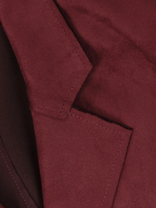 Elegancki bordowy żakiet damski o prostym kroju – stylowe dopełnienie do sukienki z kołnierzem 40428