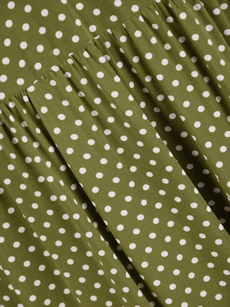 Wiskozowa sukienka rozkloszowana w grochy khaki – fason podkreślający talię i kobiece kształty 41410