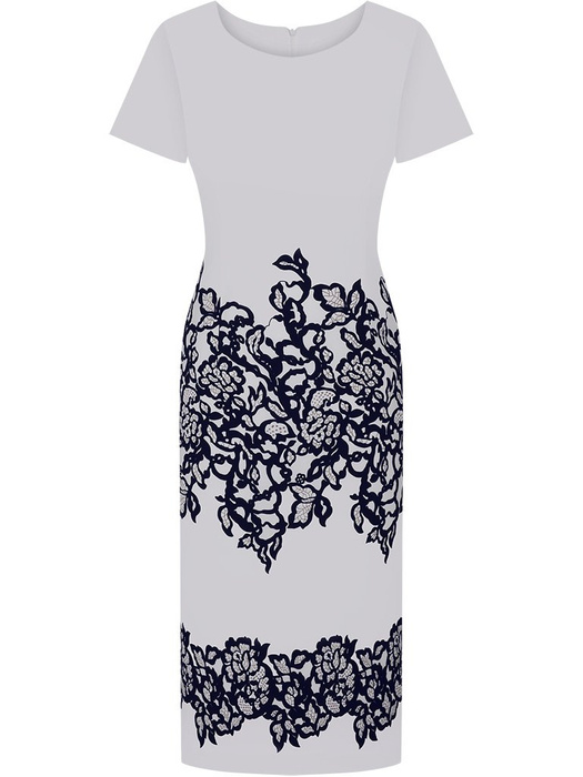 Biała sukienka z roślinnym ornamentem Alina, oryginalna kreacja na wiosnę.