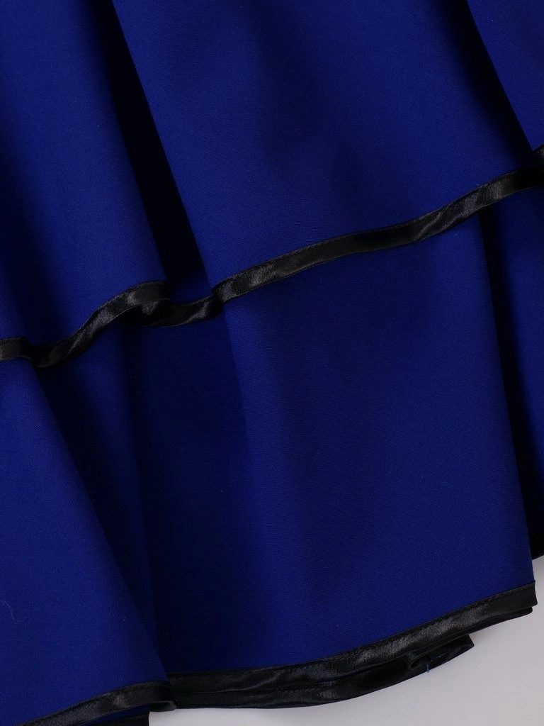 Krótka chabrowa sukienka wieczorowa rozkloszowana – ozdobny dekolt z siateczką i kaskadowe falbany 8234