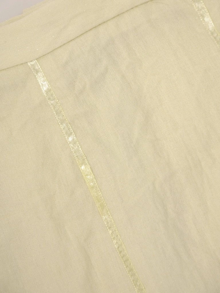 Elegancka spódnica trapezowa midi w odcieniu zieleni – wysmuklający fason na jesień 21523