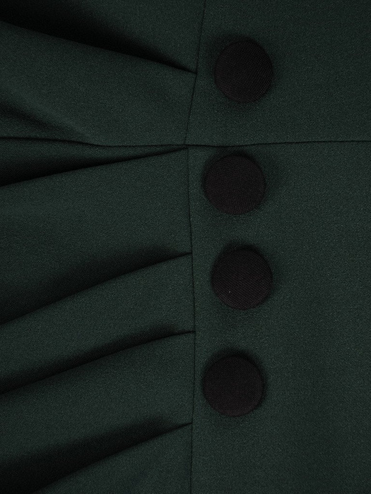 Sukienka wyszczuplająca, zielona kreacja z kontrastowymi wstawkami 20564.