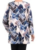 Elegancka bluzka plus size z geometrycznym wzorem, prosty fason – z dekoltem V optycznie wysmuklającym sylwetkę i broszką 41076