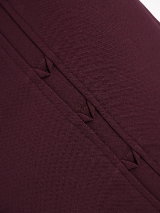 Śliwkowo-bordowa spódnica midi plus size w prostym fasonie – idealna do pracy i na eleganckie okazje z gumką w pasie 40666