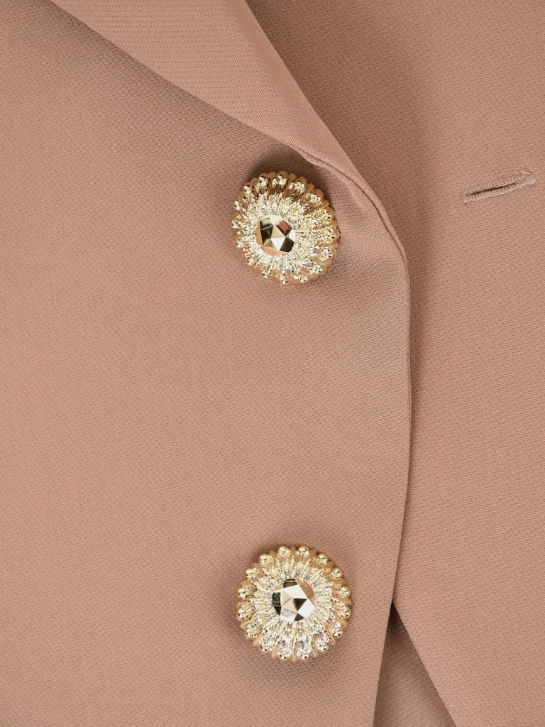Elegancki komplet damski cappuccino z kołnierzem i krótkim rękawem – idealny na letnie wesele, z paskiem podkreślającym talię 41906