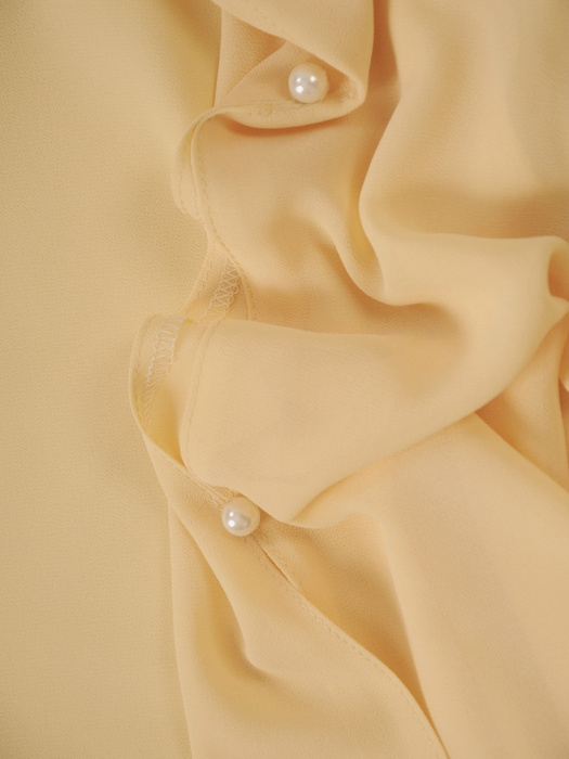 Trapezowa sukienka z szyfonu, kreacja z perełkami na rękawach 33718	