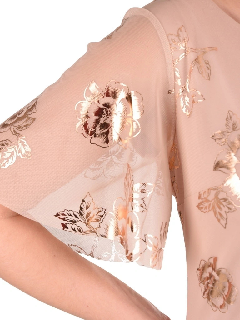 Elegancka beżowo-złota sukienka wieczorowa na święta i wesele – prosty fason z wysmuklającym dekoltem w serek 41551